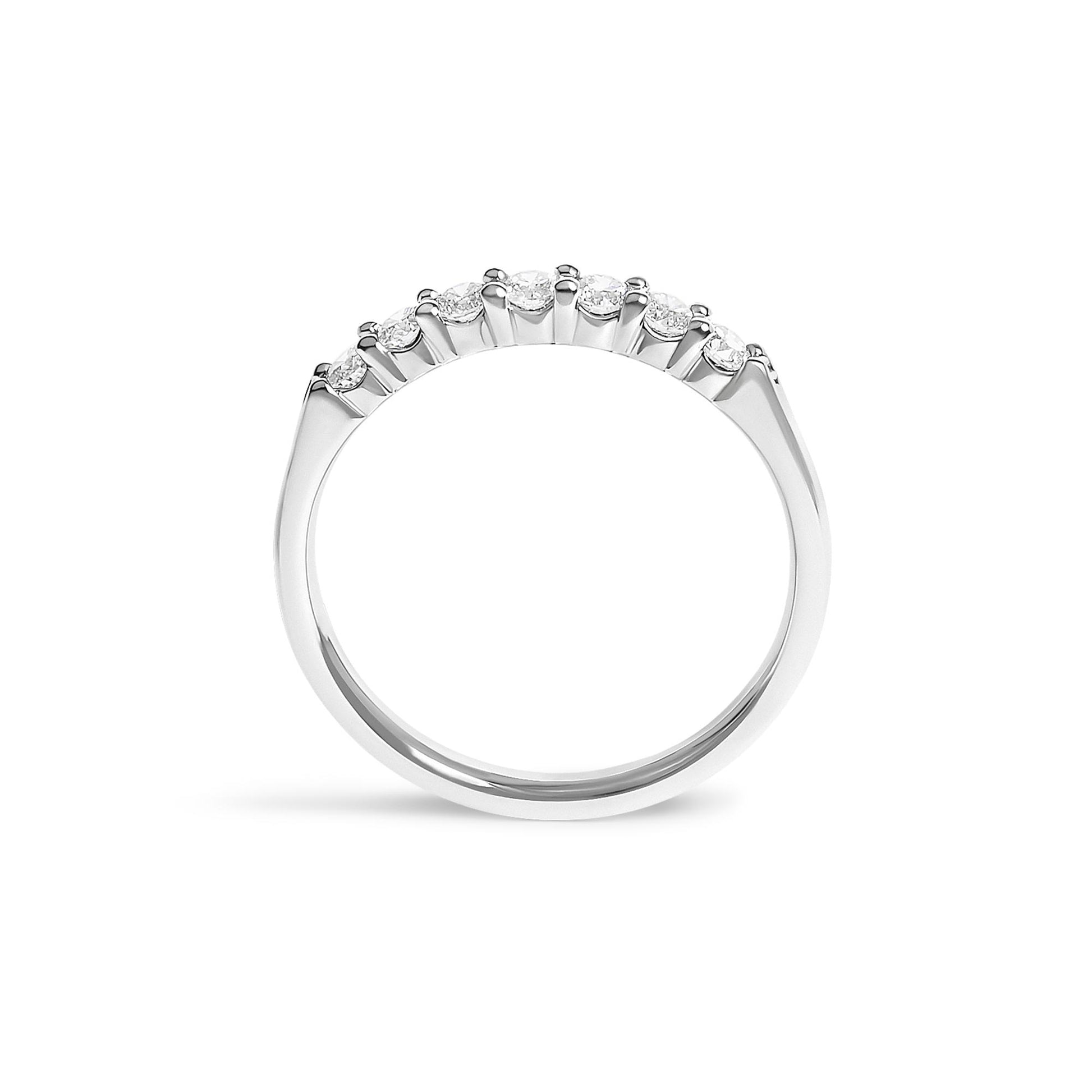 14K Gold 1/3 Cttw Diamond 7 Stone Band Ring