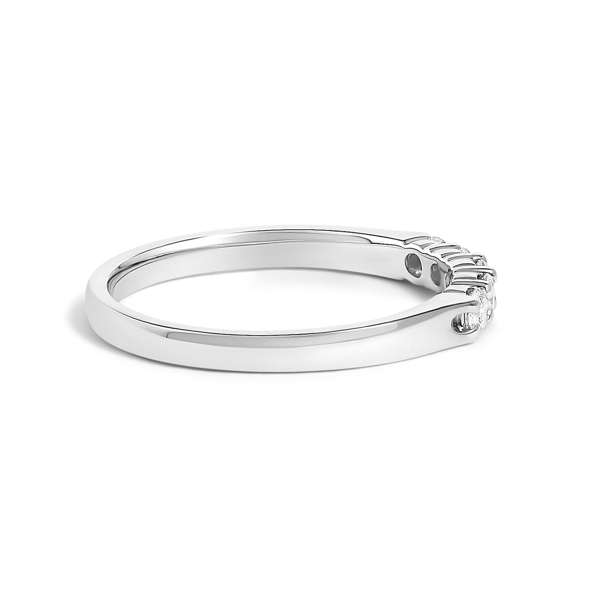 14K Gold 1/4 Cttw  Diamond 5 Stone Band Ring