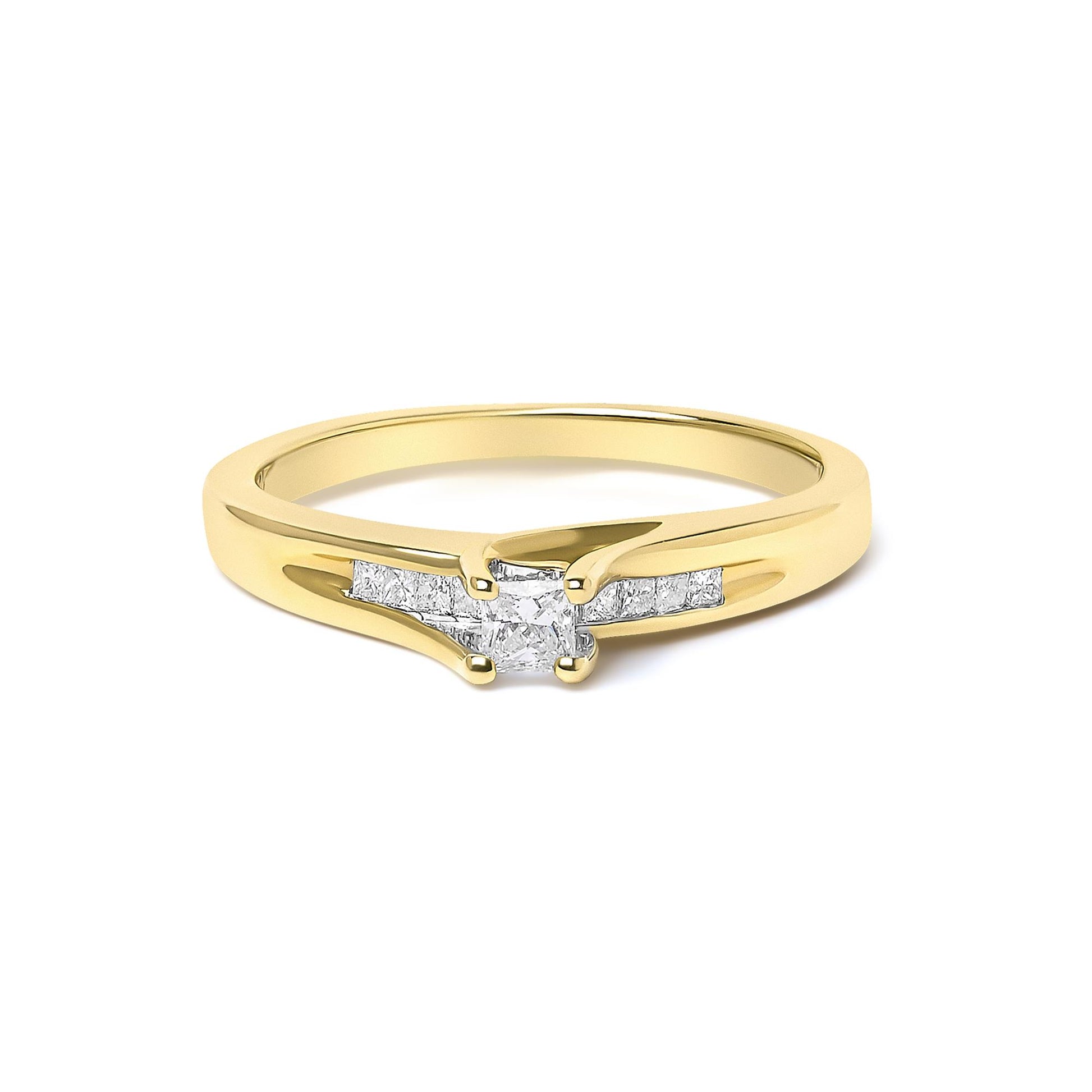 14K Yellow Gold 1/4 Cttw Princess Cut Diamond Engagement Ring