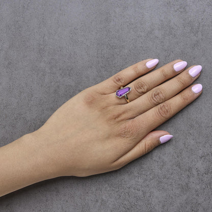10K Yellow Gold Amethyst Shield and 1/6 Cttw Diamond Cocktail Ring