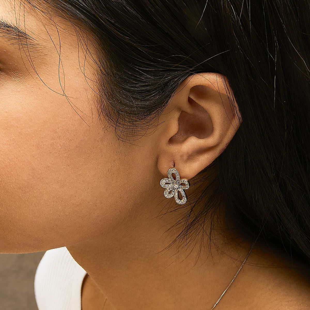 14K Yellow Gold Plated .925 Sterling Silver 1.0 Cttw Diamond Operwork Retro Floral Stud Earrings