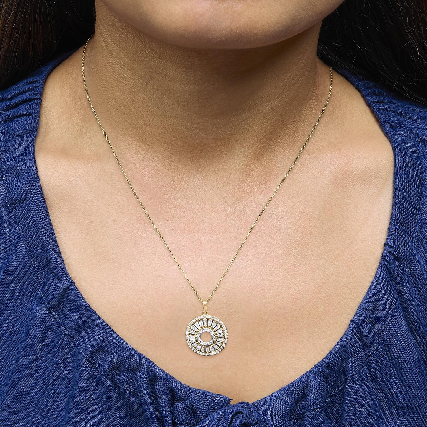 14K Yellow Gold Plated Sterling Silver 1 1/6 Cttw Diamond Sunburst Medallion Pendant Necklace