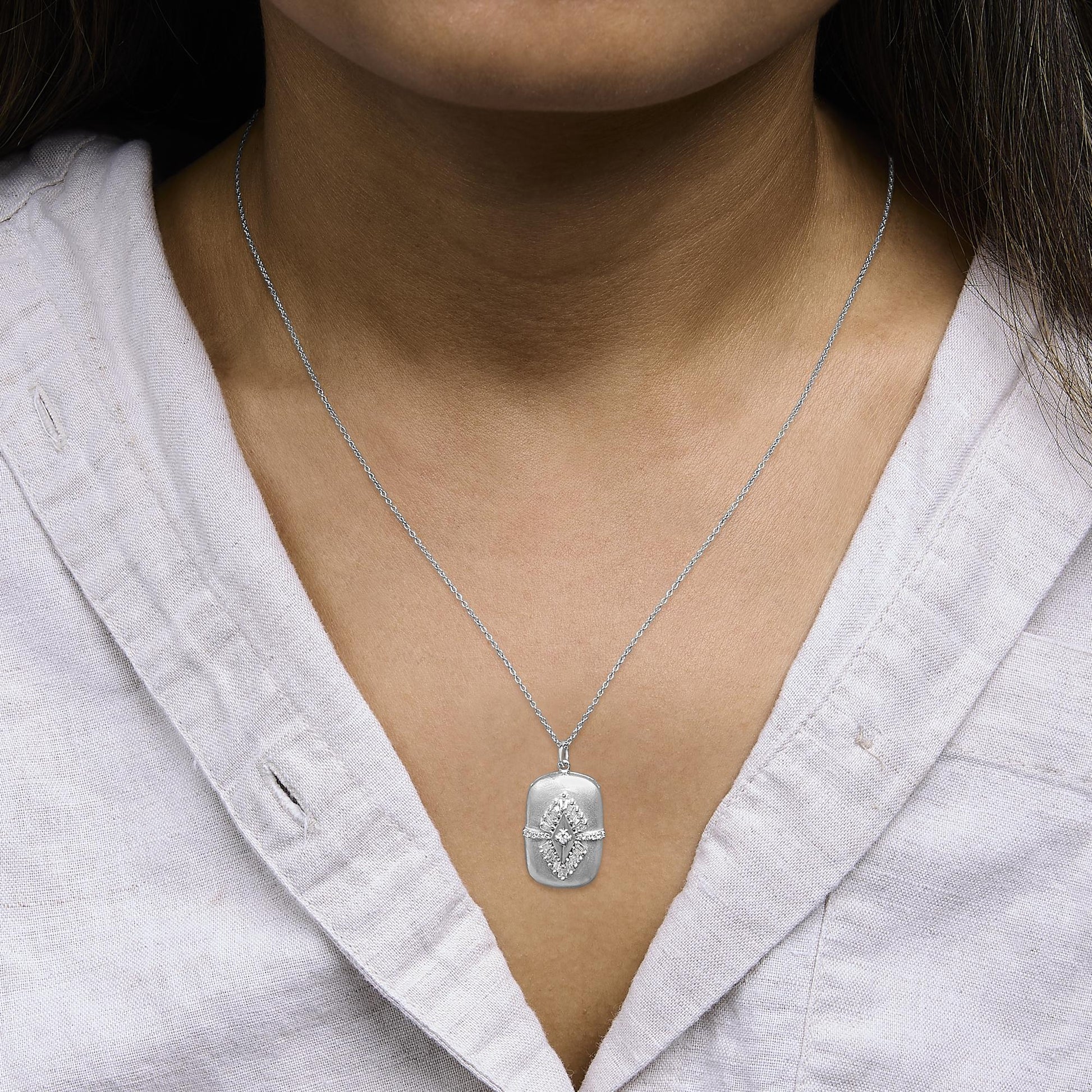 Sterling Silver 3/8 Cttw Diamond Puffed Medallion Design Pendant Necklace