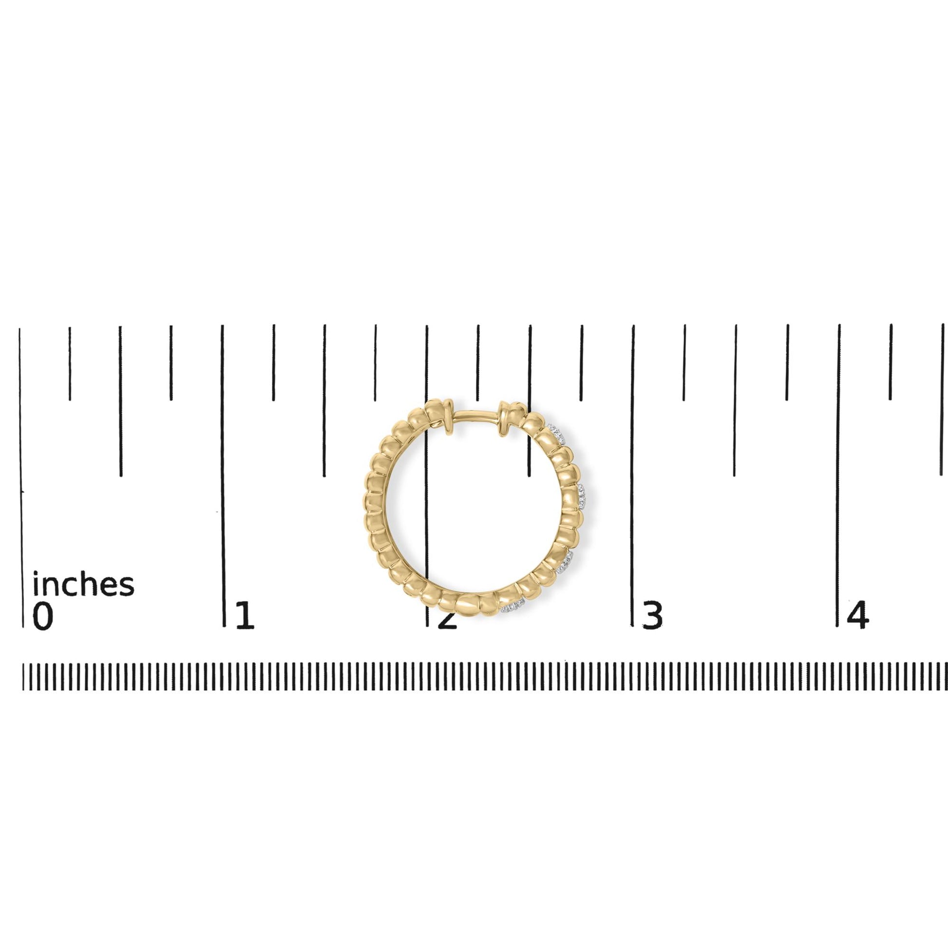 Front view of gold vermeil 1/10 cttw diamond ribbed hoop earring on inch and millimeter scale