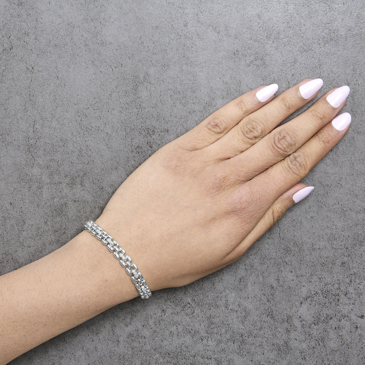 Sterling Silver 1/6 Cttw Round Pavé Diamond Panther Link Bracelet With Lobster Claw Clasp