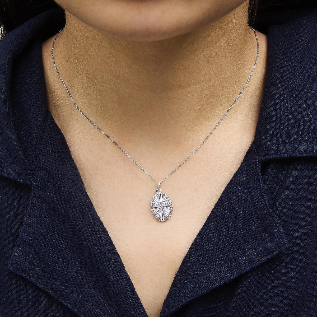 14K White Gold Diamond Accent Oval  Fluted Medallion Pendant Necklace