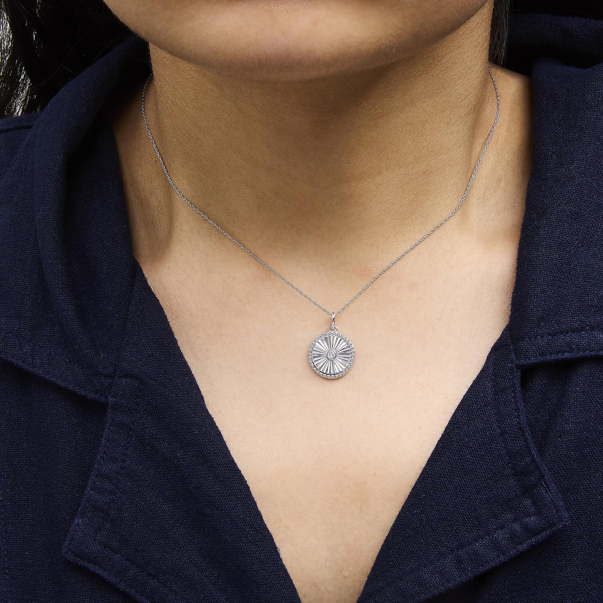 10K White Gold Diamond Accent Round Fluted Medallion Pendant Necklace