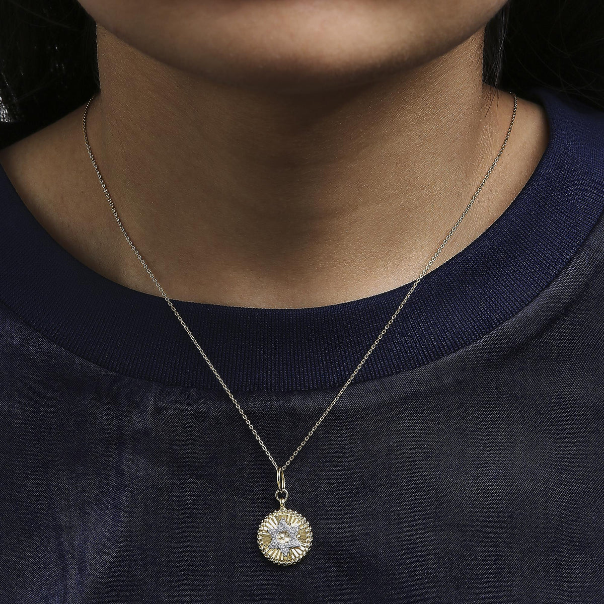 10K Yellow Gold 1/10 Cttw Diamond Star of David Fluted Medallion Pendant Necklace