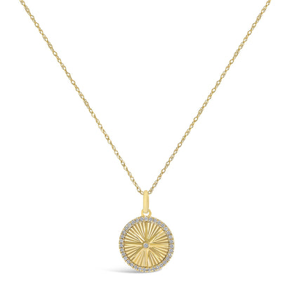 14K Yellow Gold 1/5 Cttw Diamond Starburst Fluted Medallion Pendant Necklace