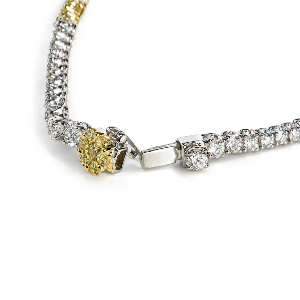 18K Yellow and White Gold 2 9/10 Cttw Yellow and White Diamond Flower Cluster Tennis Bracelet