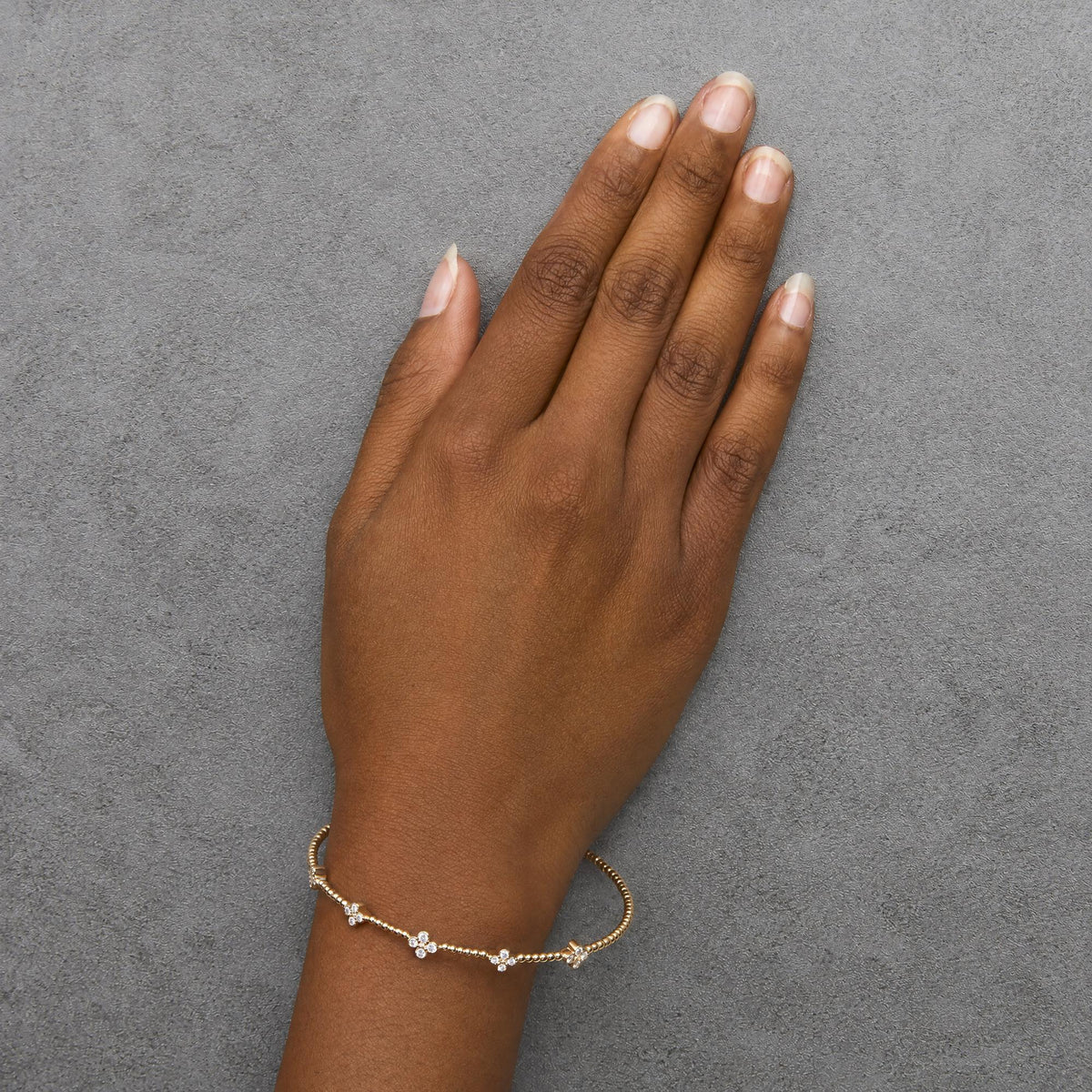 14K Gold 1/2 Cttw Lab-Grown Diamond Floral Station Beaded Flexible Bangle Bracelet