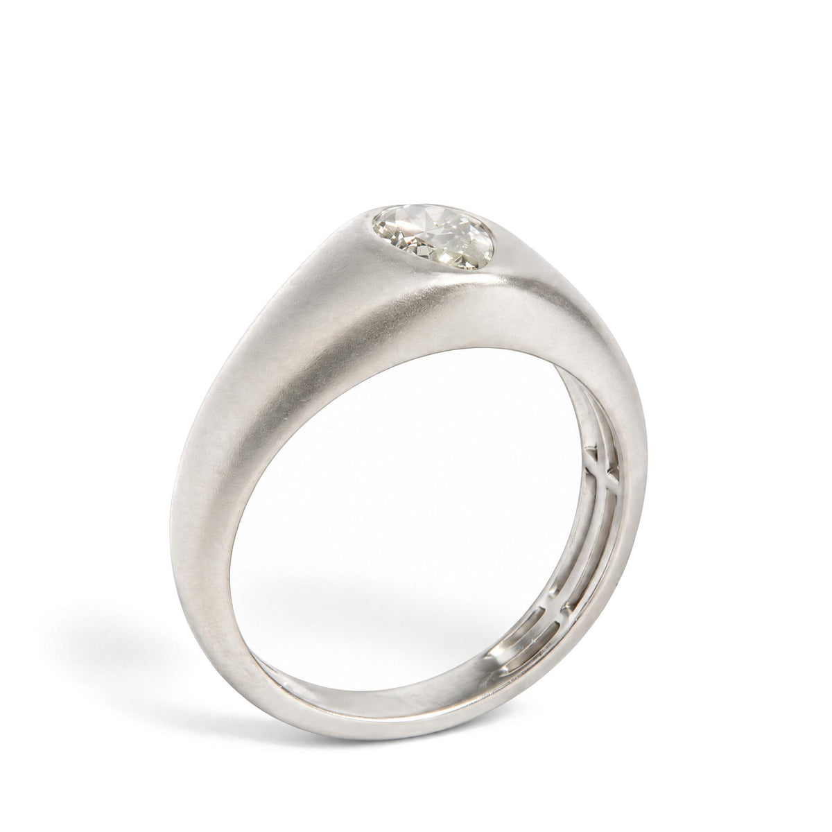 18K White Gold 1/2 Cttw Pear-Shaped Diamond Bezel-Set Solitaire Ring with Tapered Band