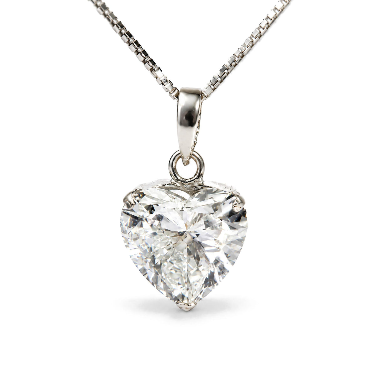 18K White Gold 1 1/2 Cttw Lab Grown Diamond Heart Pendant Necklace