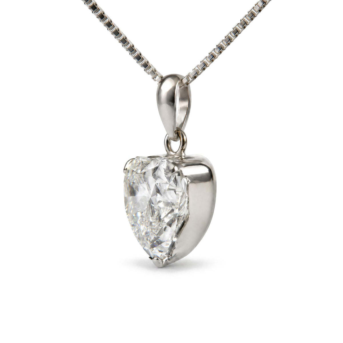 18K White Gold 1 1/2 Cttw Lab Grown Diamond Heart Pendant Necklace