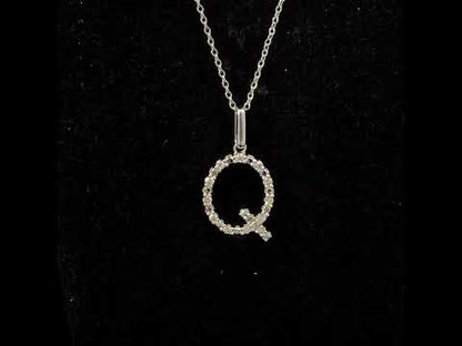 Rotating video showing the jewelry item