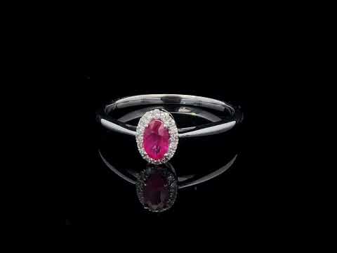 Rotating video showing the jewelry item