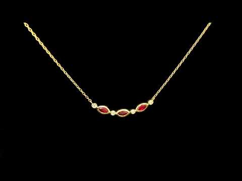 Rotating video showing the jewelry item