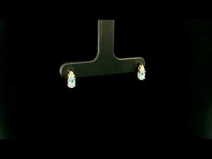 Rotating video showing the jewelry item