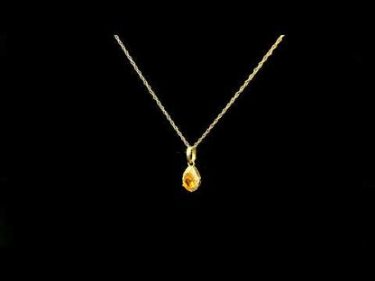 Rotating video showing the jewelry item