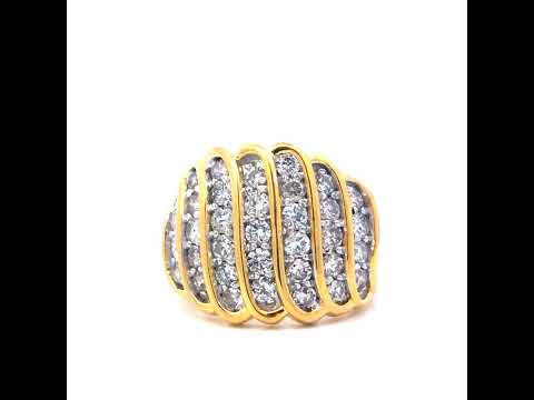 Rotating video showing the jewelry item