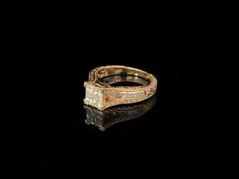 Rotating video showing the jewelry item
