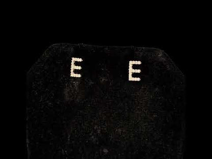 Rotating video showing the jewelry item