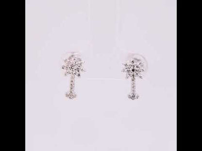 Rotating video showing the jewelry item