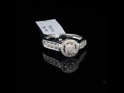 Rotating video showing the jewelry item