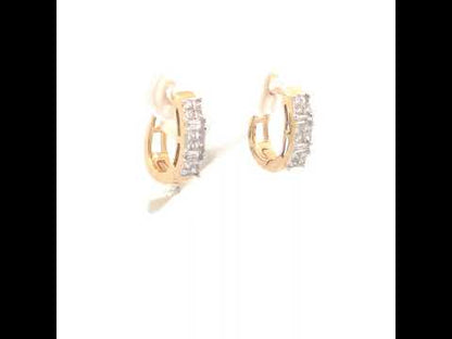 Rotating video showing the jewelry item