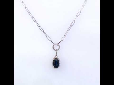 Rotating video showing the jewelry item