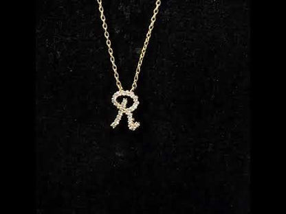 Rotating video showing the jewelry item
