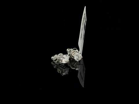 Rotating video showing the jewelry item