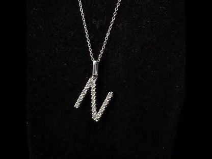 Rotating video showing the jewelry item
