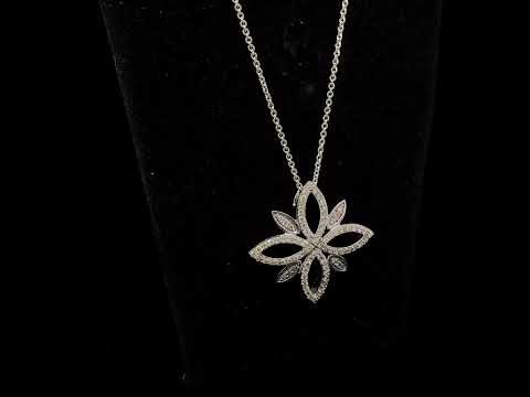 Rotating video showing the jewelry item