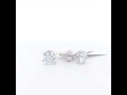 Rotating video showing the jewelry item