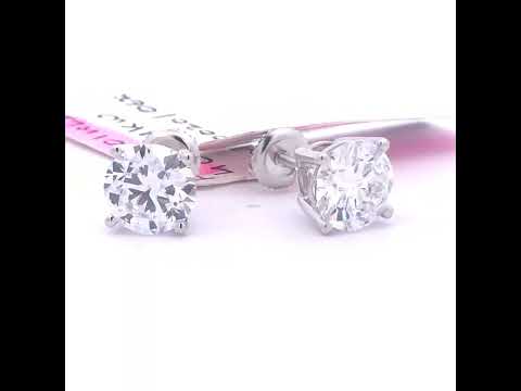 Rotating video showing the jewelry item