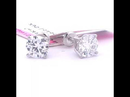 Rotating video showing the jewelry item