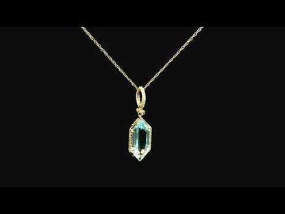 Rotating video showing the jewelry item