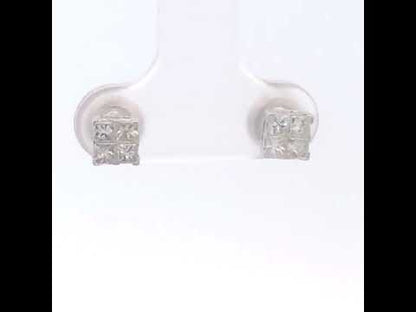 Rotating video showing the jewelry item