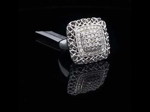 Rotating video showing the jewelry item