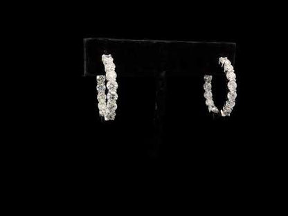 Rotating video showing the jewelry item