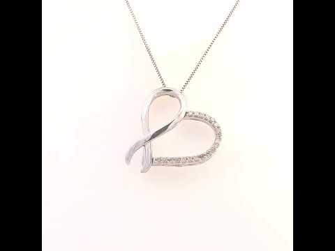 Rotating video showing the jewelry item