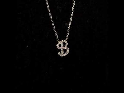 Rotating video showing the jewelry item