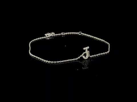 Rotating video showing the jewelry item