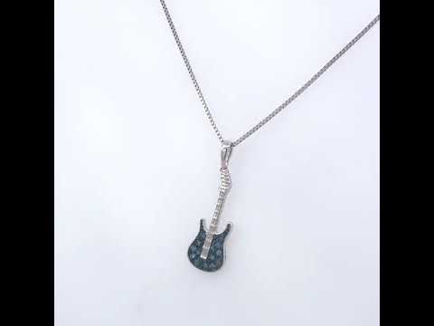 Rotating video showing the jewelry item