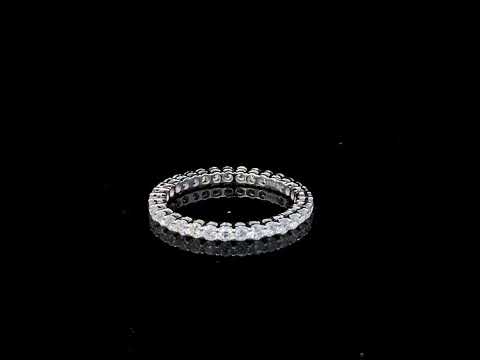 Rotating video showing the jewelry item