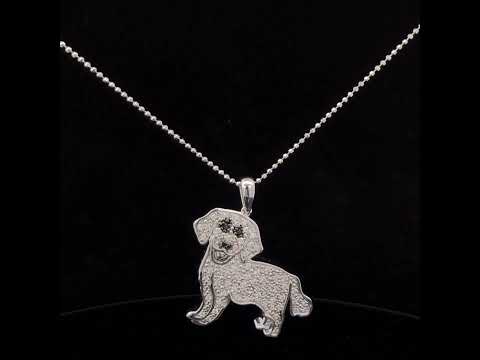 Rotating video showing the jewelry item