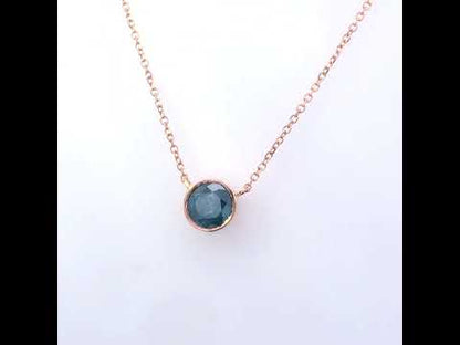 Rotating video showing the jewelry item