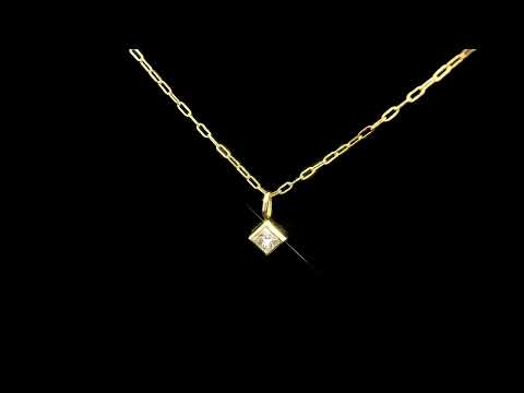Rotating video showing the jewelry item