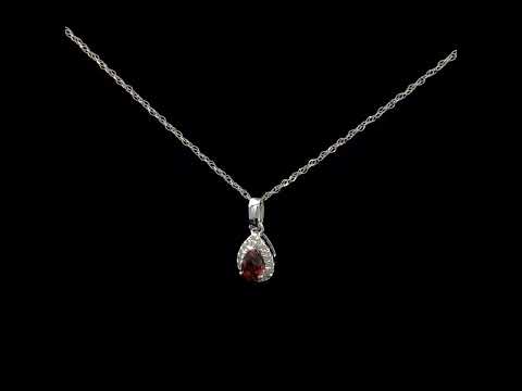 Rotating video showing the jewelry item